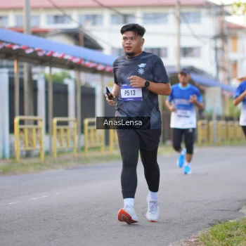Runner Photo 3457129