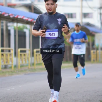 Runner Photo 3457130