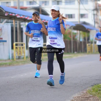 Runner Photo 3457183