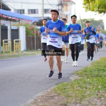 Runner Photo 3457190