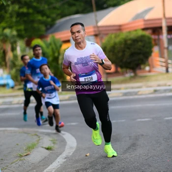 Runner Photo 3457194