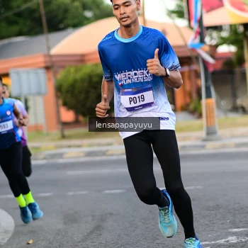 Runner Photo 3457197