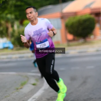 Runner Photo 3457243