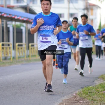 Runner Photo 3457256