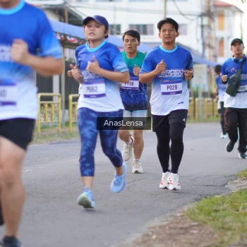 Runner Photo 3457283