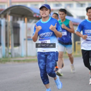 Runner Photo 3457346