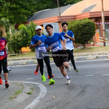 Runner Photo 3457396