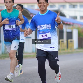 Runner Photo 3457410