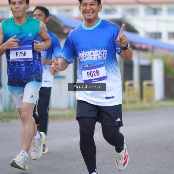 Runner Photo 3457411