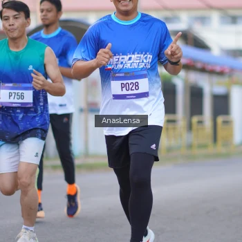 Runner Photo 3457412