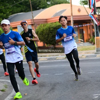 Runner Photo 3457413