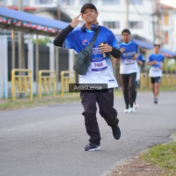 Runner Photo 3457434