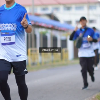 Runner Photo 3457437