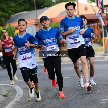 Runner Photo 3457476