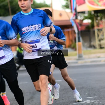 Runner Photo 3457489