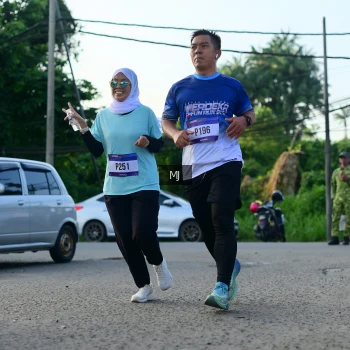 Runner Photo 3457498