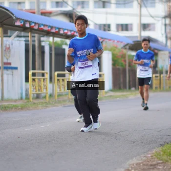 Runner Photo 3457523