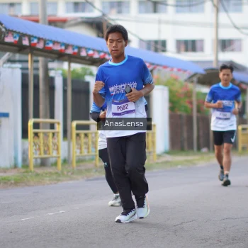 Runner Photo 3457528