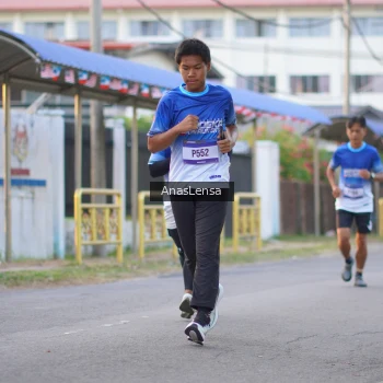 Runner Photo 3457534