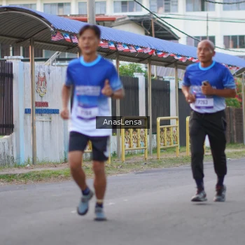 Runner Photo 3457566