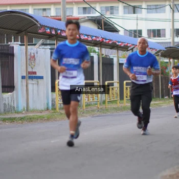 Runner Photo 3457567