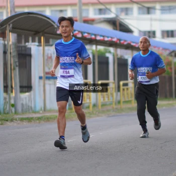 Runner Photo 3457598