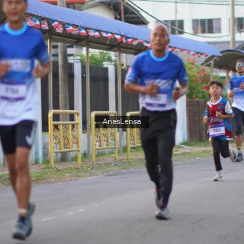 Runner Photo 3457599