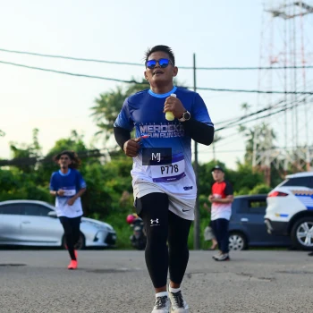 Runner Photo 3457614