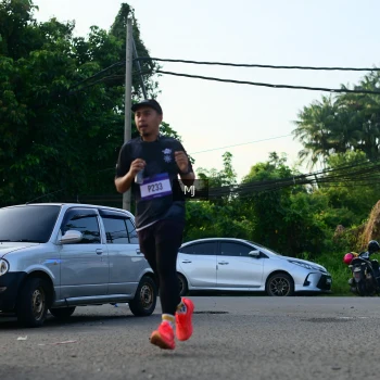 Runner Photo 3457629