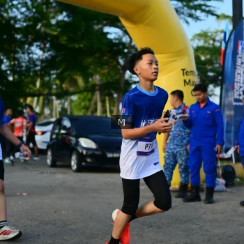 Runner Photo 3457643