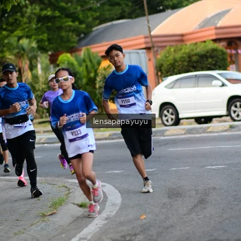 Runner Photo 3457676