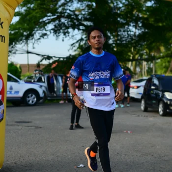 Runner Photo 3457677