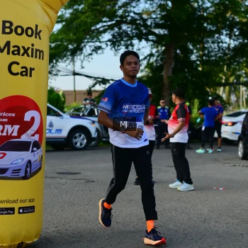 Runner Photo 3457690