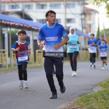 Runner Photo 3457713