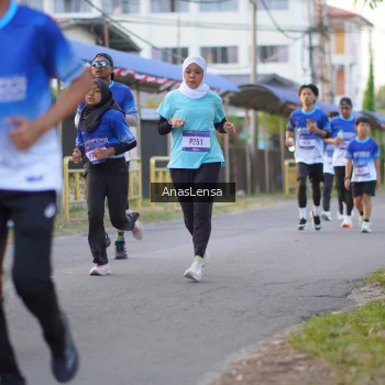 Runner Photo 3457714
