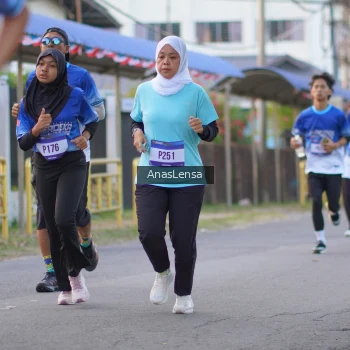 Runner Photo 3457720