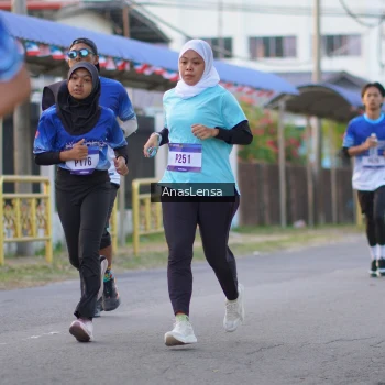 Runner Photo 3457747