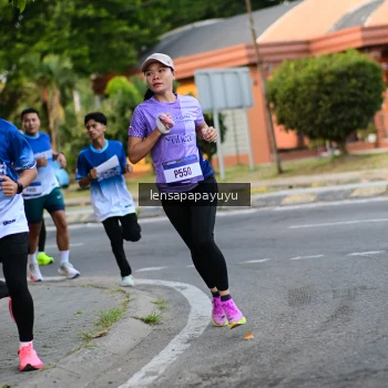 Runner Photo 3457749
