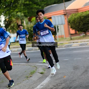 Runner Photo 3457764