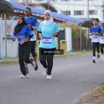 Runner Photo 3457771