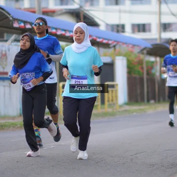Runner Photo 3457774