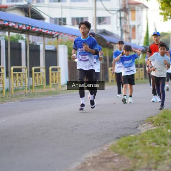 Runner Photo 3457791