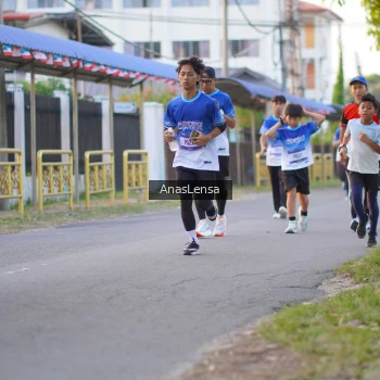 Runner Photo 3457814