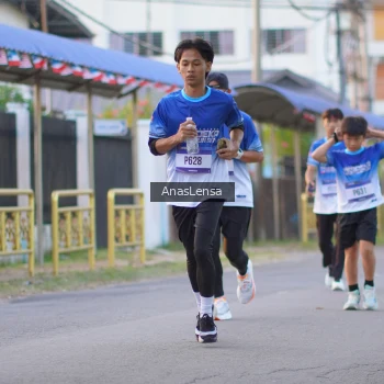 Runner Photo 3457824