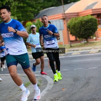 Runner Photo 3457826