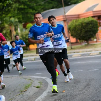 Runner Photo 3457851