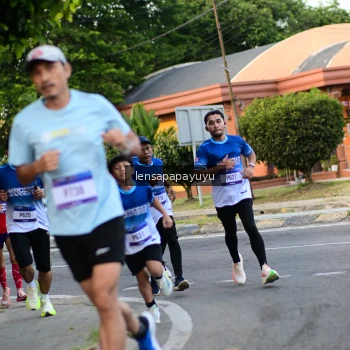 Runner Photo 3457896
