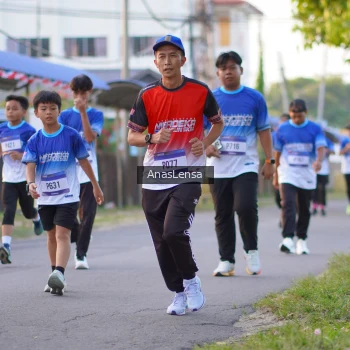 Runner Photo 3457924