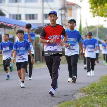 Runner Photo 3457926