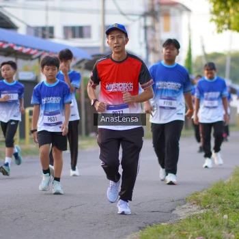 Runner Photo 3457928